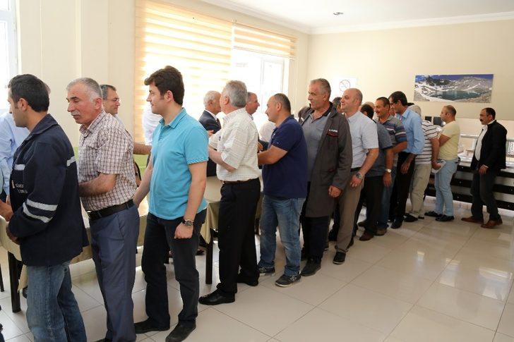 Gümüşhane İl Özel İdaresinde geleneksel bayramlaşma töreni yapıldı G4