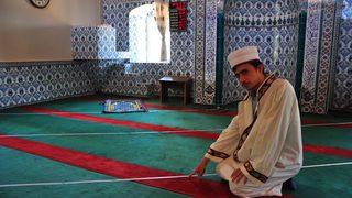 67 yıl sonra fark edildi! Manisa'daki caminin kıblesi yanlış yöndeymiş...