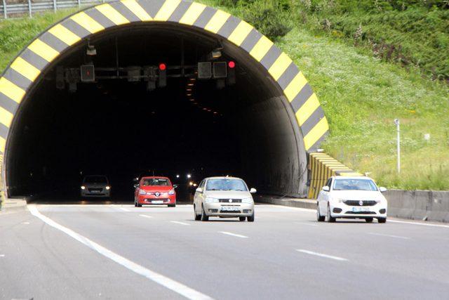 Bolu Dağı tünelinden bayram tatilinde 710 bin araç geçti