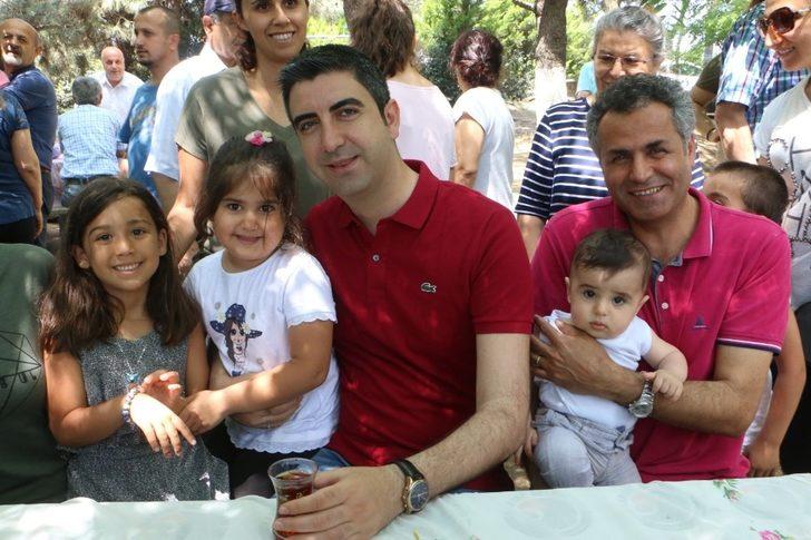 Başkan Gökhan Yüksel, Kartallı vatandaşların bayramına ortak oldu G4