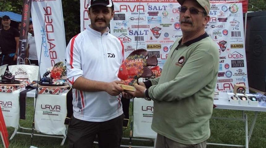 Tavşanlılı olta balıkçısı birinci oldu