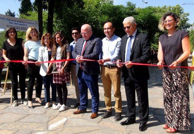 Tuval üzerine Akrilik boya sergisi