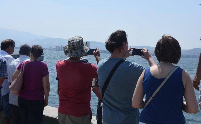 İzmir'de, denizden erkek cesedi çıktı