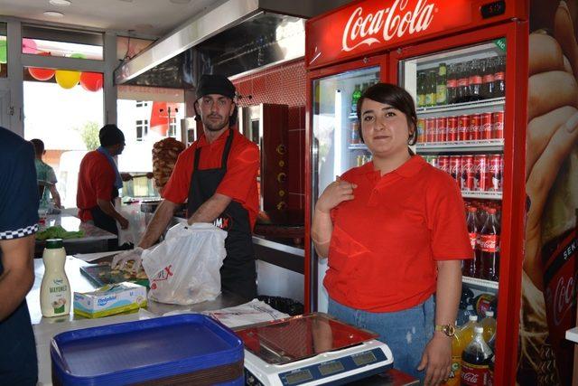 Çukurca’da iki iş yeri hizmete açıldı