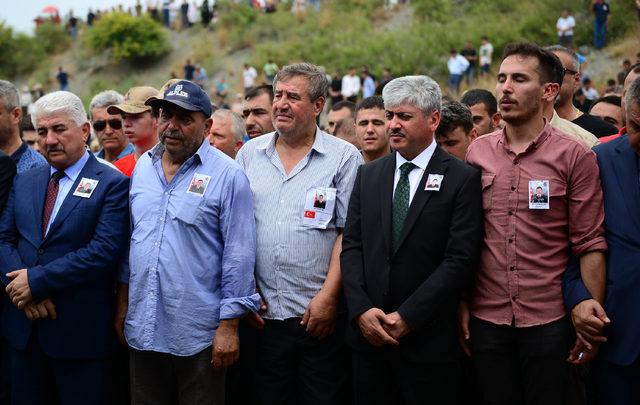 Azez şehidi, gözyaşlarıyla son yolculuğuna uğurlandı