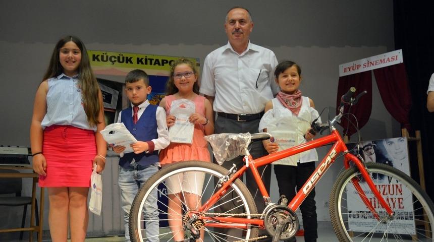 Bir Kitap da Sen Anlat Yarışması İl Finali