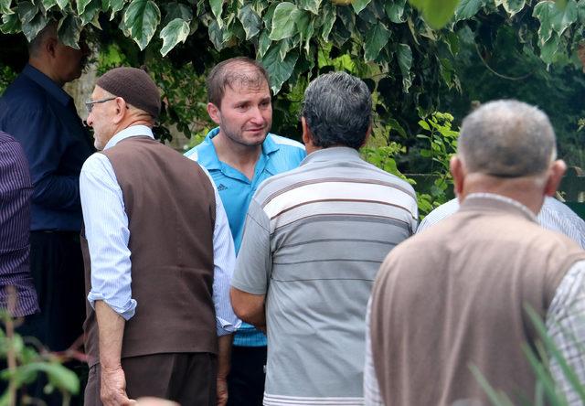 Kazada &ouml;len abla ve kardeşe h&uuml;z&uuml;nl&uuml; veda 2