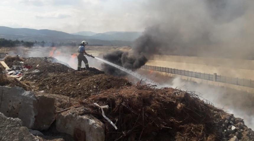 &Ccedil;&ouml;p yangınlarına &lsquo;dur&rsquo; denmesi isteniyor.