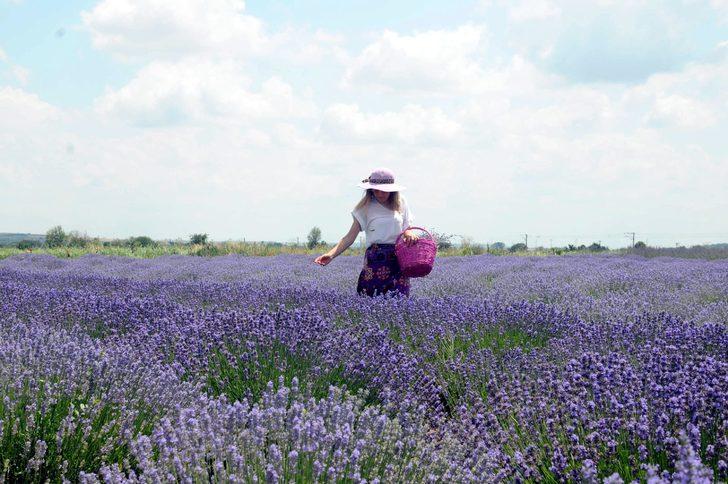Makinesini alan oraya koştu! Edirne fotoğraf stüdyosuna döndü G1