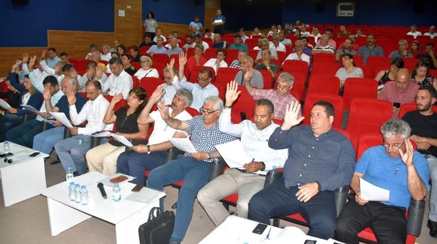 Aliağa belediye meclisinde 39 madde tek tek oylandı