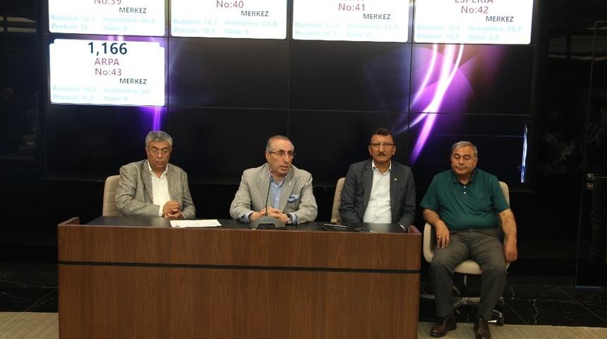 Polatlı’da sezonun ilk buğdayı kilogramı 19 TL’den satıldı