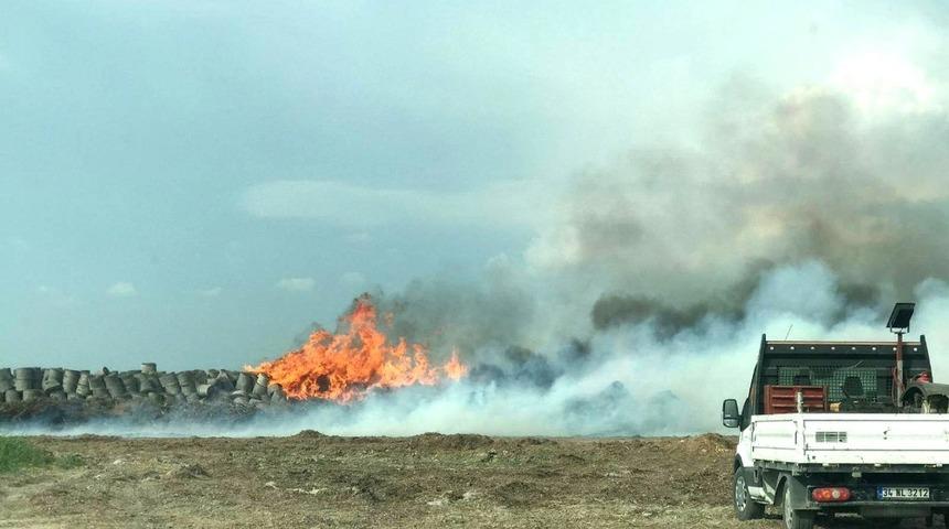 S&ouml;ke&rsquo;de pamuk &ccedil;alıları alev alev yandı