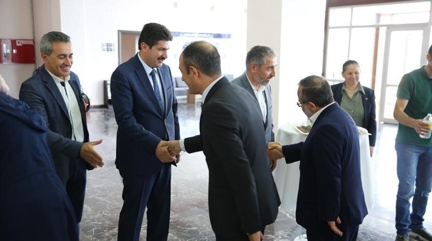 Rekt&ouml;r Biber akademik ve idari personelle bayramlaştı