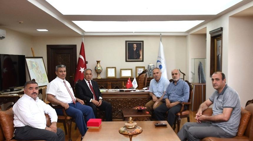 T&Uuml;MŞAD y&ouml;netimi Rekt&ouml;r Turgut ile bir araya geldi