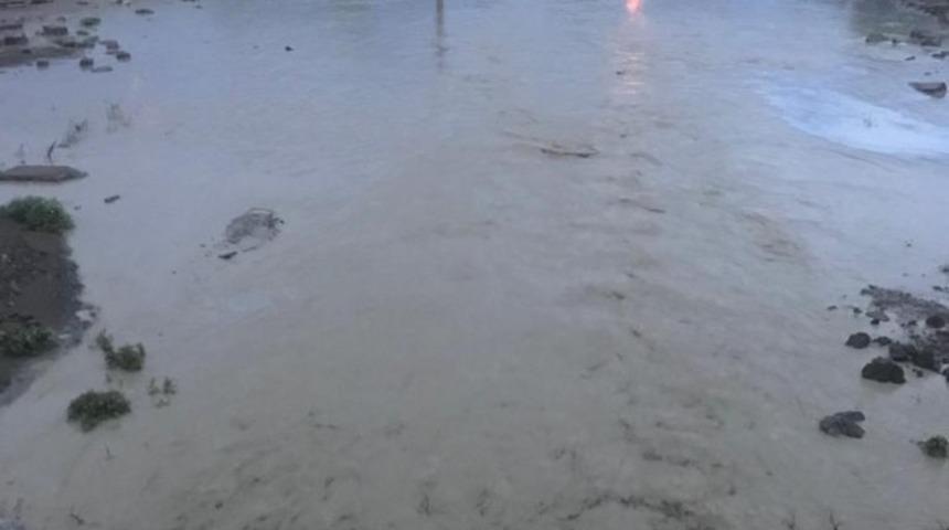 Nevşehir&rsquo;de k&ouml;yleri sel vurdu