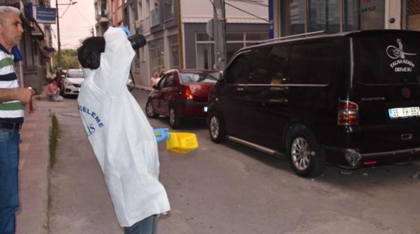 İzmir'de baba vahşeti! Kızlarına kurşun yağdırdı