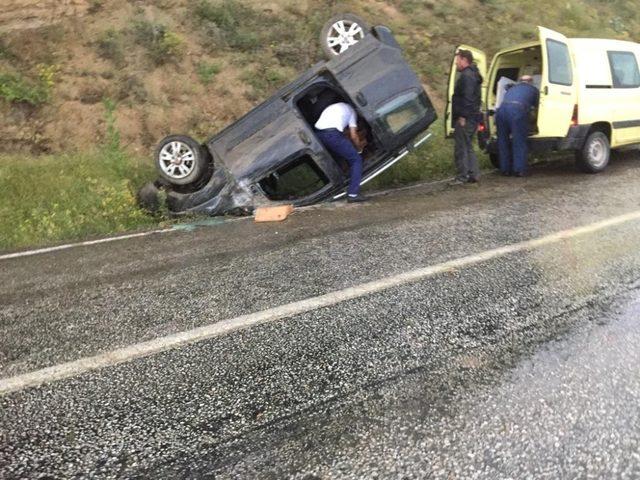 Tavşanlı’da trafik kazası: 3 yaralı