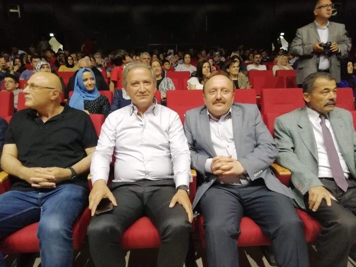 Celalettin Ekinci: “Hayatımızı Renklendiren Güzel Sanatlar İlgi Alanımızda” G4