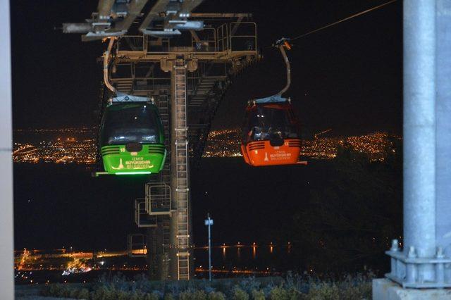 Teleferik, ziyaretçi rekoru kırdı