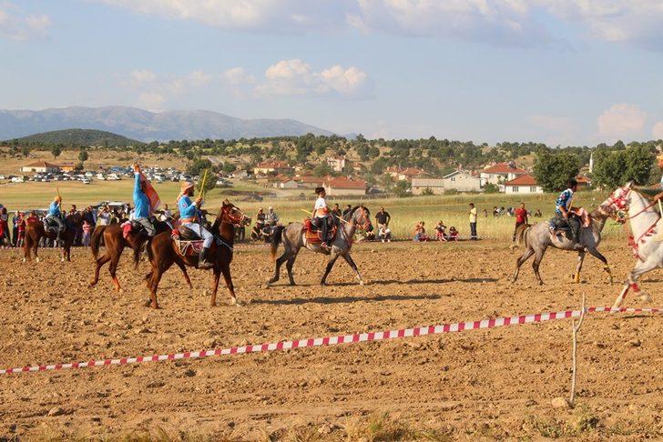 Şaphane’de yörükler şenliği düzenlendi G4