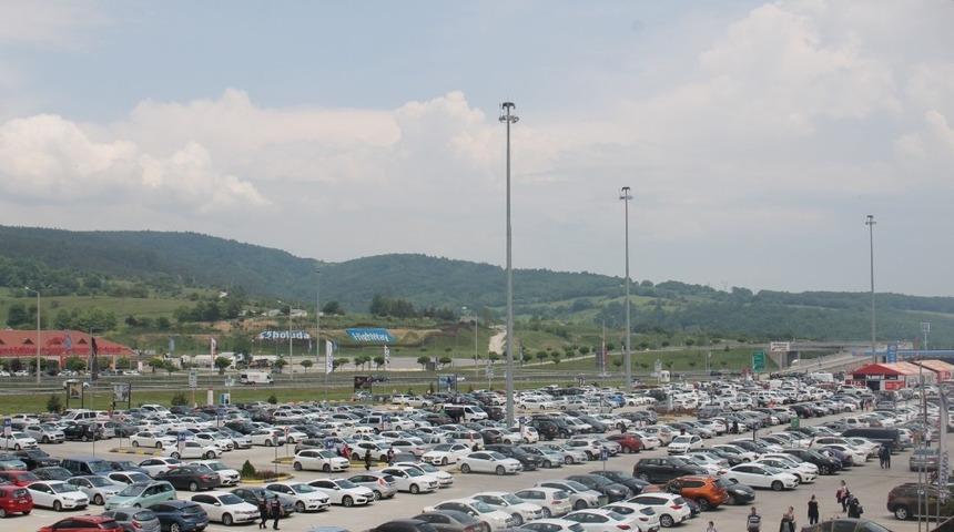 Bayram tatilinde Highway AVM&rsquo;yi 1 milyon kişi ziyaret etti