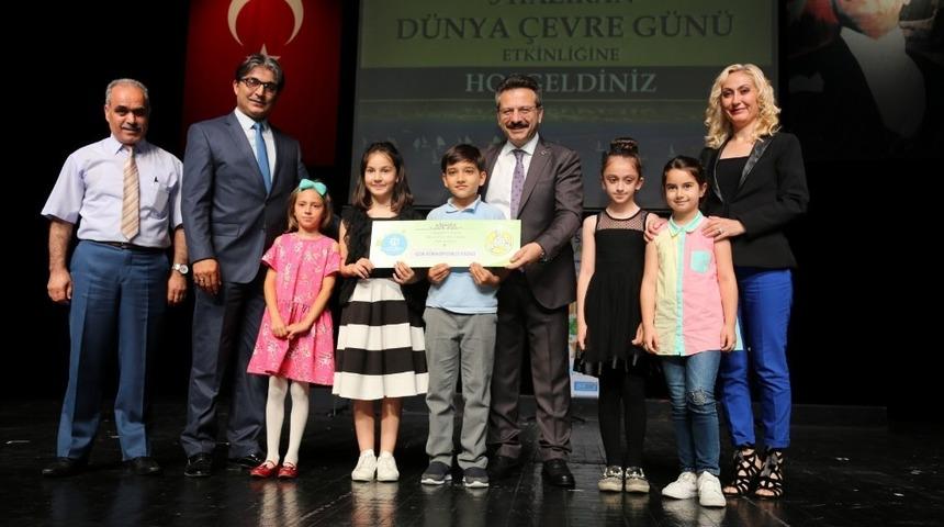 Kocaeli&rsquo;nin en &ccedil;evreci okulları &ouml;d&uuml;llerine kavuştu
