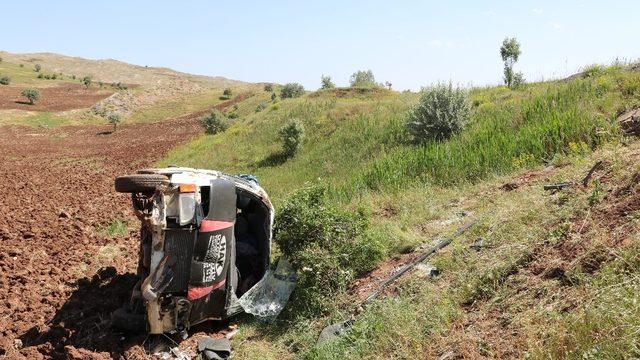 Düğün dönüşü kaza: 2’si bebek 16 yaralı