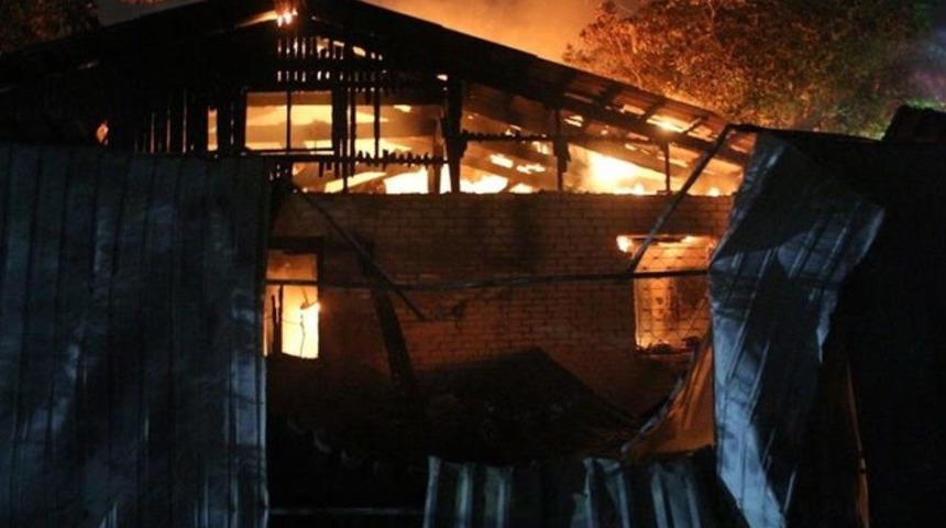 Akıl hastanesinde yangın: 6 ölü