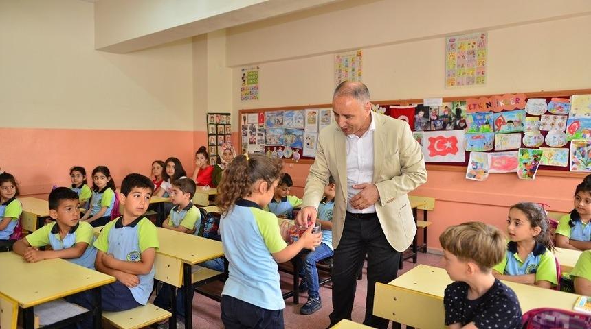 Elazığ&rsquo;da &ldquo;Minik Kalplerden B&uuml;y&uuml;k Y&uuml;reklere&rdquo; projesi