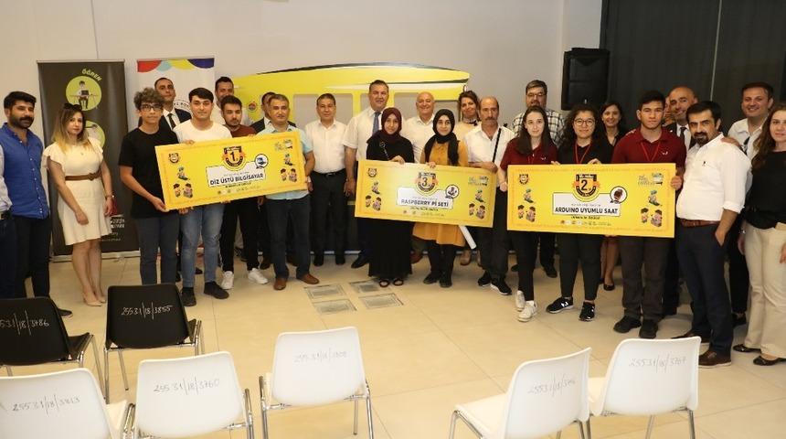 Liseli gençlerin girişimcilik fikirleri ödüllendirildi