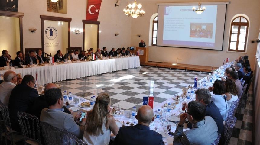 EGİAD Danışma Kurulu&rsquo;nun yeni başkanı Mahmut &Ouml;zgener oldu