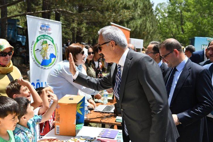 Dünya Çevre Günü’nde ‘Sıfır atık’ defilesi G3