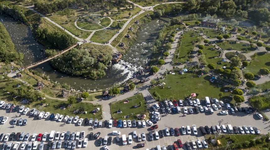 Bayram tatilinde 110 bin kişi balıkların göçünü izledi