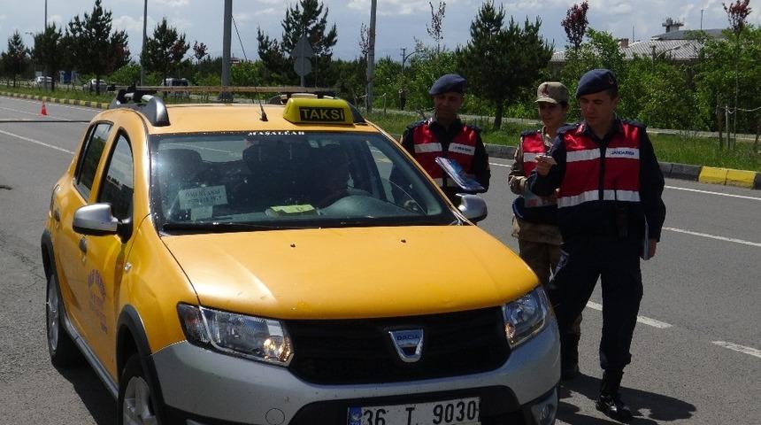 Kars&rsquo;ta Jandarmanın 9 g&uuml;nl&uuml;k tatil uygulamaları