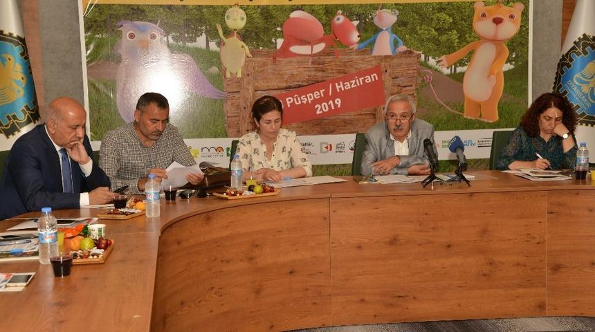 Mızraklı: "&Ccedil;ocuk eksenli &ccedil;alışmalar &ccedil;oğaltılacak"