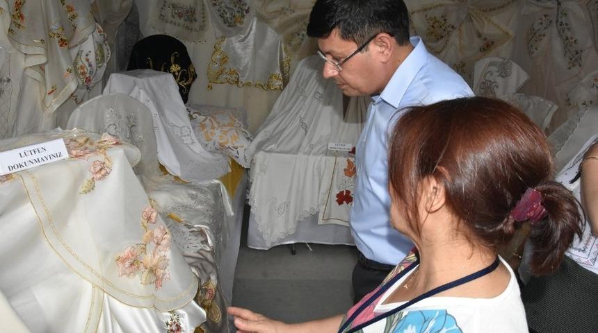 Başkan &Ouml;zcan kursiyerleri yalnız bırakmadı