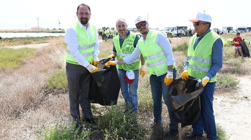 Çiğli kıyıları pırıl pırıl