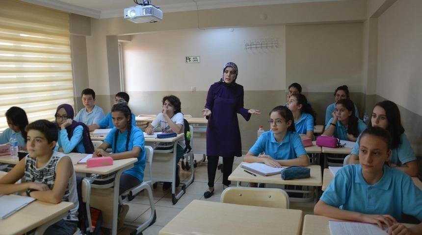 Şehzadeler&rsquo;de yaz kursları başlıyor