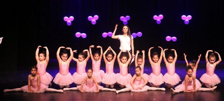 Ataşehir’de öğrenciler yıl sonu gösterilerinde yeteneklerini sergilediler G4