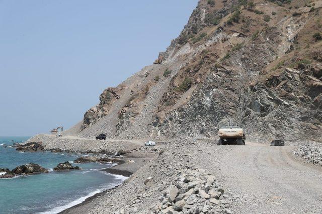 Vali Doğan, Samandağ-Arsuz arasında yapımı süren yol çalışmalarını inceledi