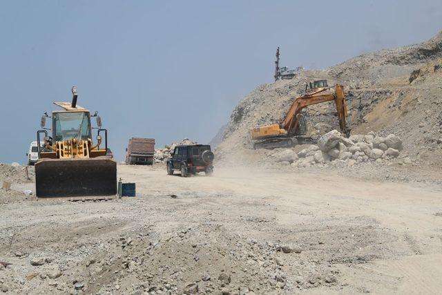 Vali Doğan, Samandağ-Arsuz arasında yapımı süren yol çalışmalarını inceledi