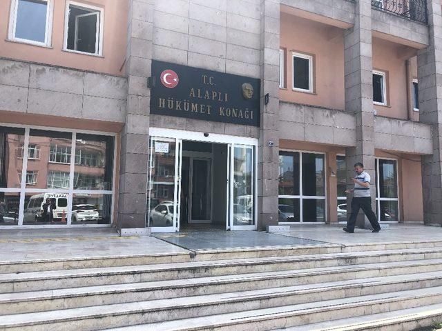 Alaplı Hükumet Konağında Asansör aylardır bozuk