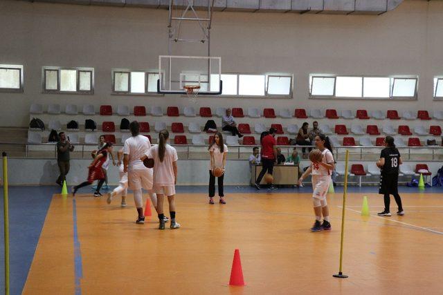 ’Basketbol Aracılığı ile Fırsat Eşitliği’ projesinin ikinci toplantısı Malatya’da yapıldı