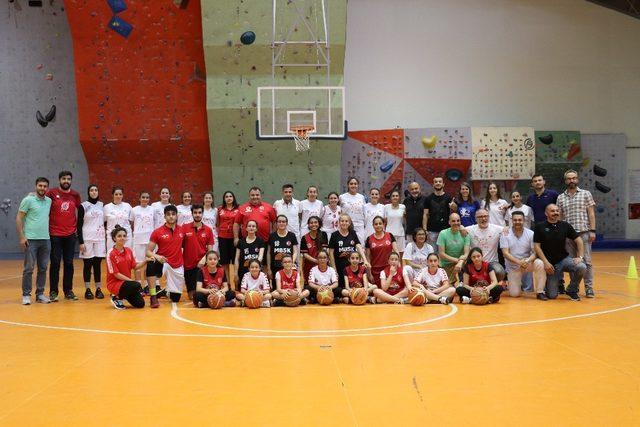 ’Basketbol Aracılığı ile Fırsat Eşitliği’ projesinin ikinci toplantısı Malatya’da yapıldı