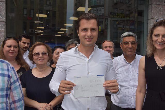 İzmir'de CHP'den İmamoğlu’nun kampanyasına destek
