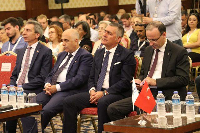 TÜRKONFED Başkanı Turhan: Teknolojiyi tüketen değil üreten ülke olmalıyız