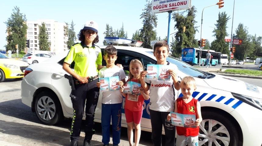 &Ccedil;ocuklara S&uuml;r&uuml;c&uuml; Seyahat Karneleri verildi