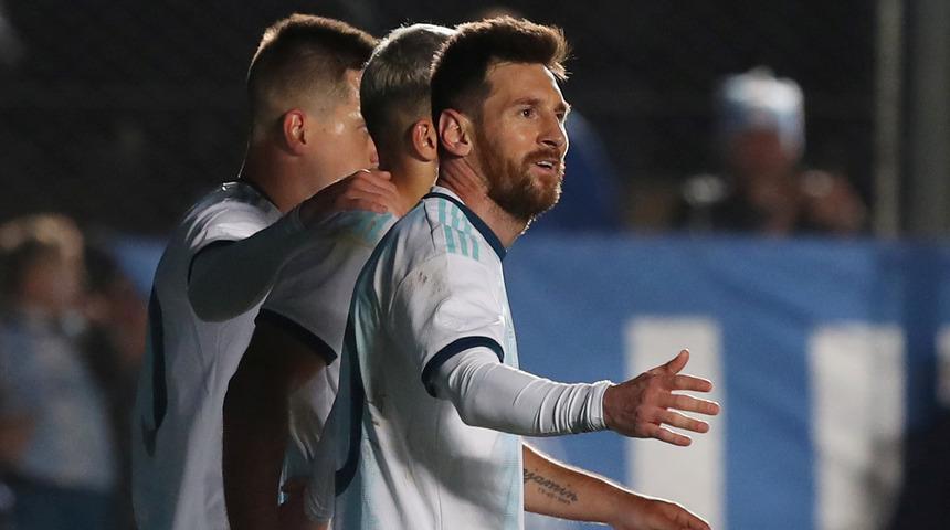 Lionel Messi dünyanın en çok kazanan sporcusu oldu