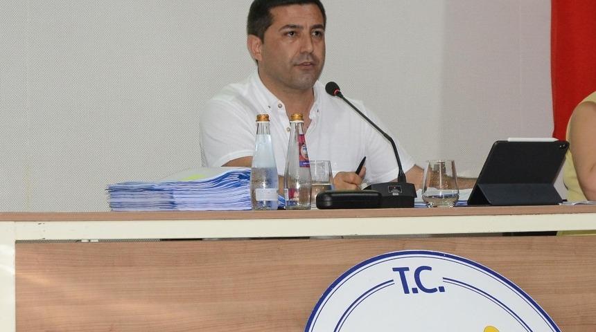 Kuşadası Belediyesi’nin kurumsal kimliği yenileniyor