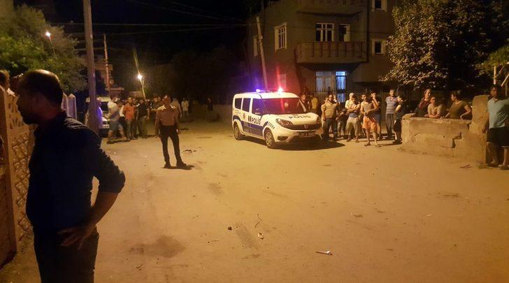 Tarsus'ta olaylara karışan Suriyeliler ilçeden gönderildi G3